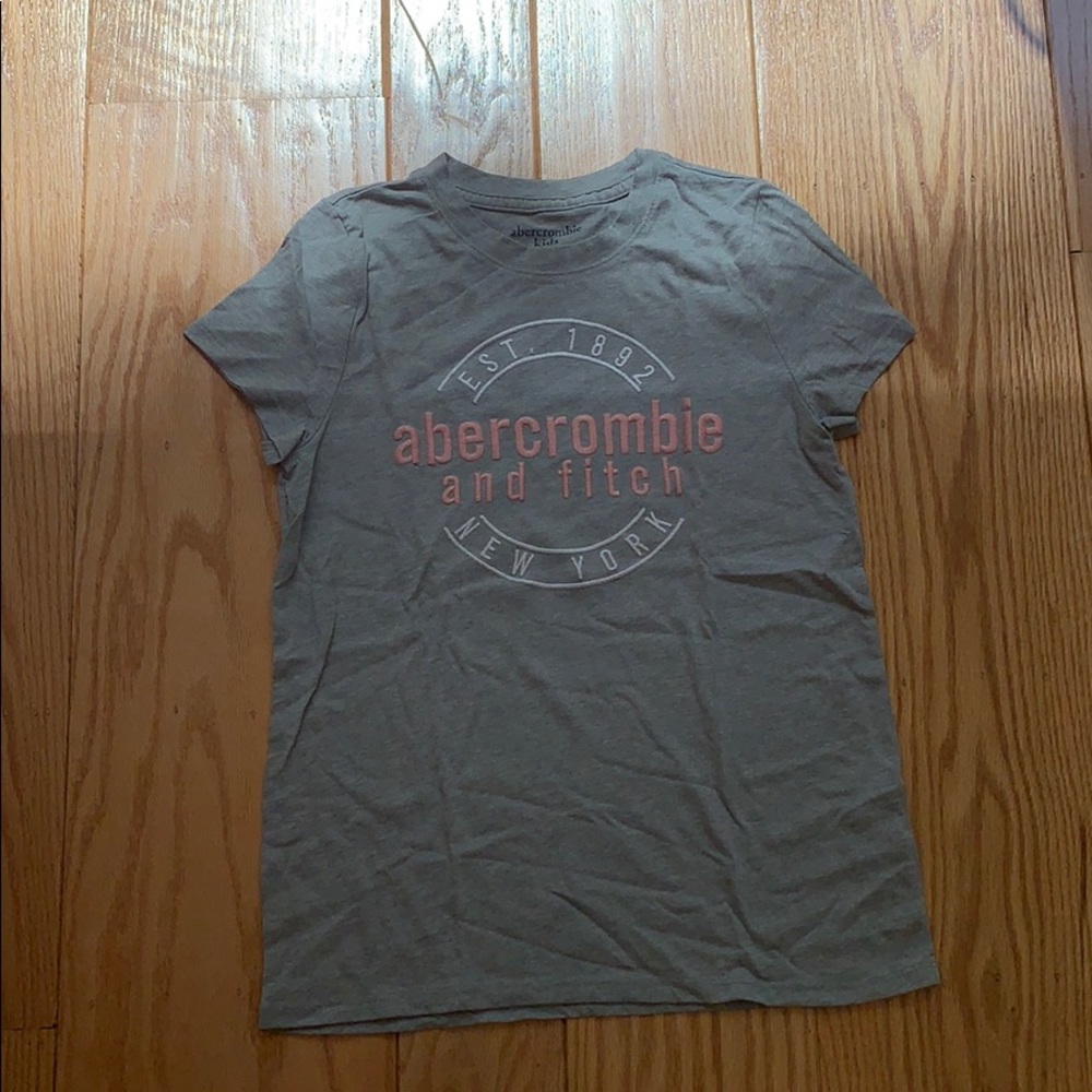 Abercrombie Kids T-Shirt Size 11-12